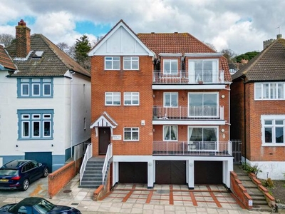 Flat for sale in Belle Vue Court, Leigh Park Road, Leigh-On-Sea SS9