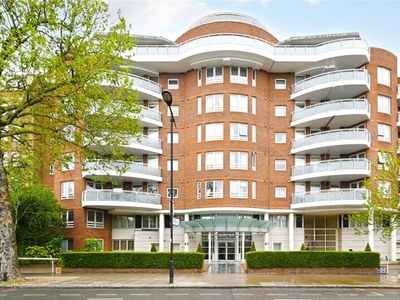 Flat for sale in St. Johns Wood Road, St. John's Wood, London NW8