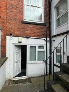 Flat to rent in 171 Hyde Park Road, Hyde Park, Leeds LS6
