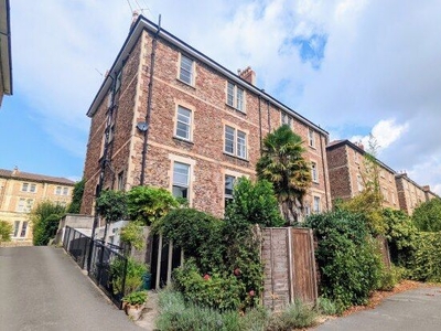 Flat to rent in Apsley Road, Bristol BS8