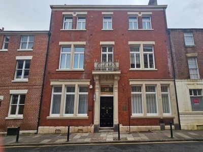 Flat to rent in Chapel Street, Preston PR1
