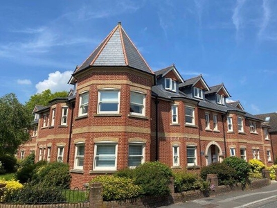 Flat to rent in Duttons Road, Romsey SO51