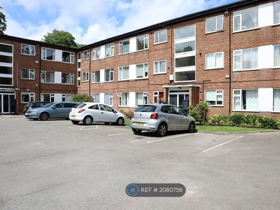 Flat to rent in Fairfield Court, Manchester M14