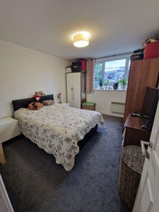 Flat to rent in Flat 38, Parrs Wood Court, Manchester M20