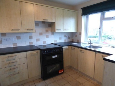 Flat to rent in Haseley Court, Taunton TA1