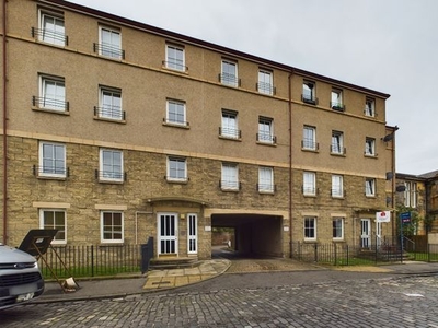 Flat to rent in South Fort Street, Leith, Edinburgh EH6