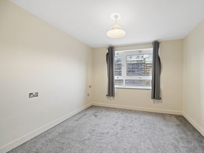 Flat to rent in Spectrum Tower, 2-20 Hainault Street, Ilford, Essex IG1