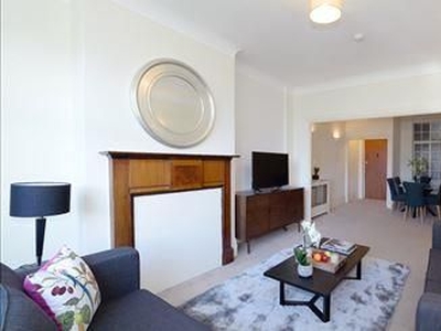 Flat to rent in Strathmore Court, Park Road, London NW8