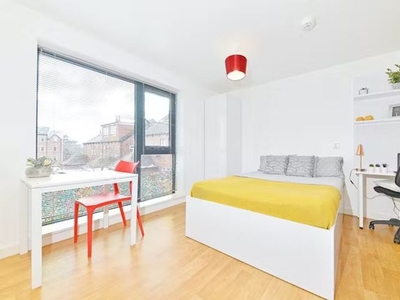 Flat to rent in Students - The Pavilion Leeds, 45 St Michael's Ln, Leeds LS6