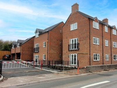 Flat to rent in The Old Mitre, Bursnips Rd, Essington WV11