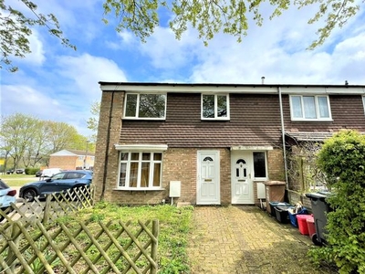 Maisonette to rent in Salisbury Road, Stevenage SG1