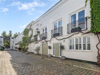 Mews house for sale in Elgin Mews South, Maida Vale, London W9
