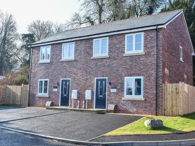 Mews house for sale in Halkyn Road, Holywell CH8