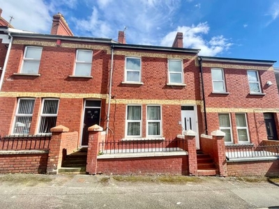 Property to rent in Porthkerry Road, Barry CF62