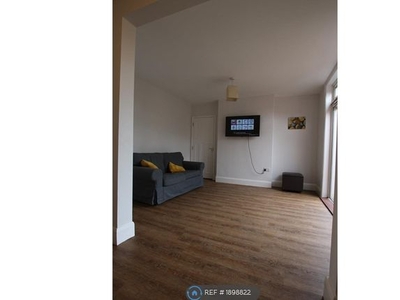 Room to rent in Aldermoor Lane, Coventry CV3
