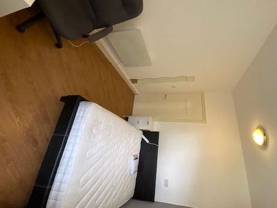 Room to rent in Broomfield Road, Earlsdon, Coventry CV5
