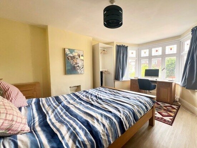 Room to rent in Peveril Road, Nottingham NG9