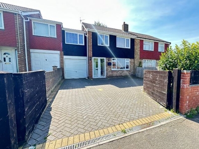 Semi-detached house to rent in Kinross Crescent, Luton, Bedfordshire LU3