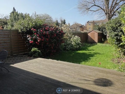 Semi-detached house to rent in Richmond, Richmond TW9