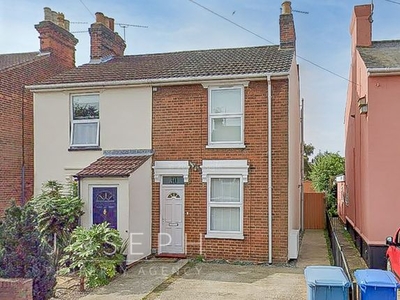 Semi-detached house to rent in Upper Cavendish Street, Ipswich IP3