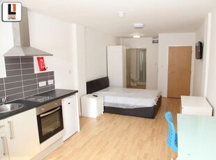 Studio flat for rent in Jamaica Street, Baltic Triangle, Liverpool, L1