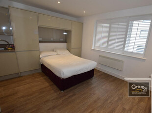 Studio flat for rent in |Ref: R205897|, Canute Road, Southampton, SO14 3FJ, SO14