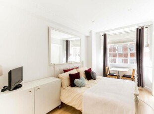 Studio flat for rent in Sloane Avenue, Chelsea, London, SW3
