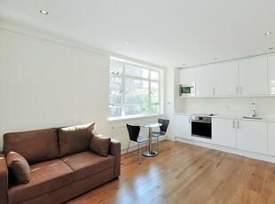 Studio flat for rent in Sloane Avenue, Chelsea, SW3