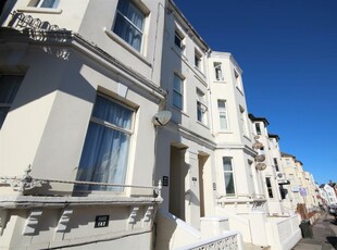 Studio flat for rent in St. Michaels Road, Westcliff, Bournemouth, BH2