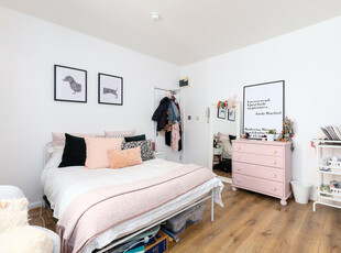 Studio flat for rent in Stroud Green Road, N4 3PZ, N4