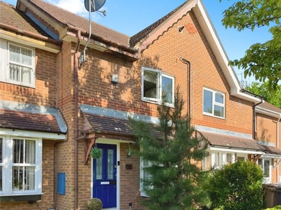 Terraced house to rent in Balmore Wood, Luton, Bedfordshire LU3