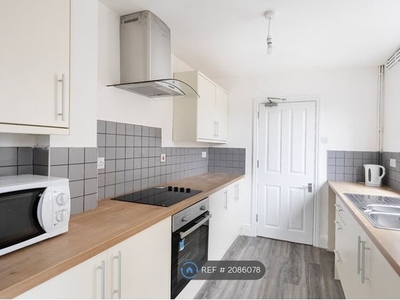 Terraced house to rent in Dunkirk Road, Bristol BS16