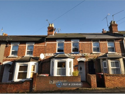 Terraced house to rent in Elm Park Road, Reading RG30