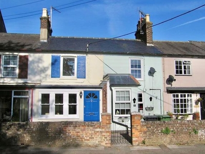 Terraced house to rent in Park Road, Tring HP23