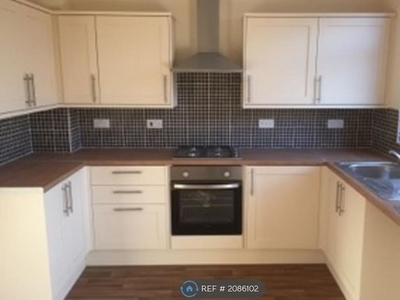 Terraced house to rent in Whelley, Wigan WN1