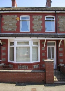 Terraced house to rent in William Street, Blackwood NP12