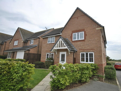 4 bedroom detached house for sale in 16 Manor Farm Court, DN9