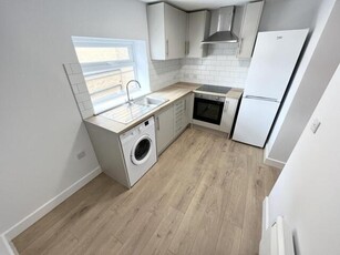 2 Bedroom Apartment For Rent In Flat 8, Peterborough