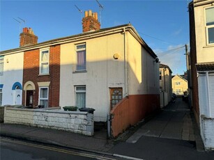 2 Bedroom End Of Terrace House For Sale In Great Yarmouth, Norfolk