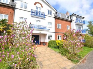 3 Bedroom Apartment For Sale In The Larches, East Grinstead