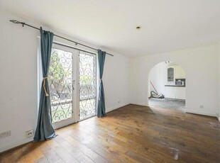 3 Bedroom Flat For Sale In Tower Hamlets, London