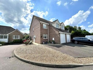 3 Bedroom Semi-detached House For Sale In Haddenham