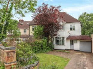 3 Bedroom Semi-detached House For Sale In Kings Langley, Hertfordshire