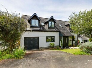 4 Bedroom House For Sale In Cowbridge, Vale Of Glamorgan