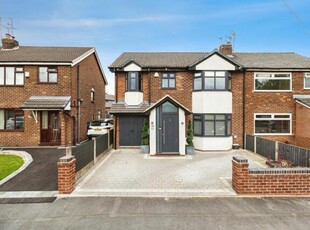 4 Bedroom House Manchester Oldham