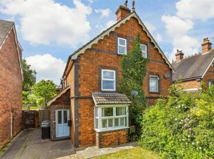 4 Bedroom Semi-detached House For Sale In Tunbridge Wells