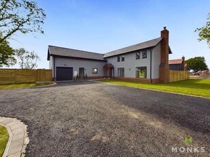 5 Bedroom Detached House For Sale In Whitley Fields