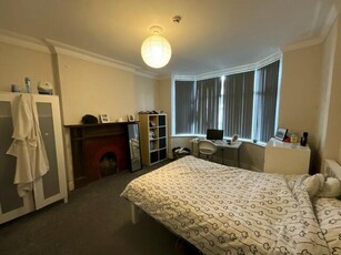 8 Bedroom Semi-detached House For Rent In Nottingham, Nottinghamshire
