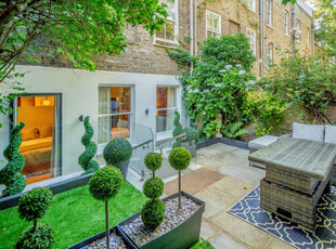 Apartment for sale with 2 bedrooms, Westgate Terrace, SW10 | Fine & Country