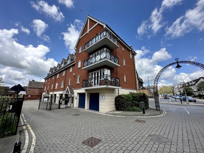 2 bedroom apartment for sale in Neptune Square, IP4